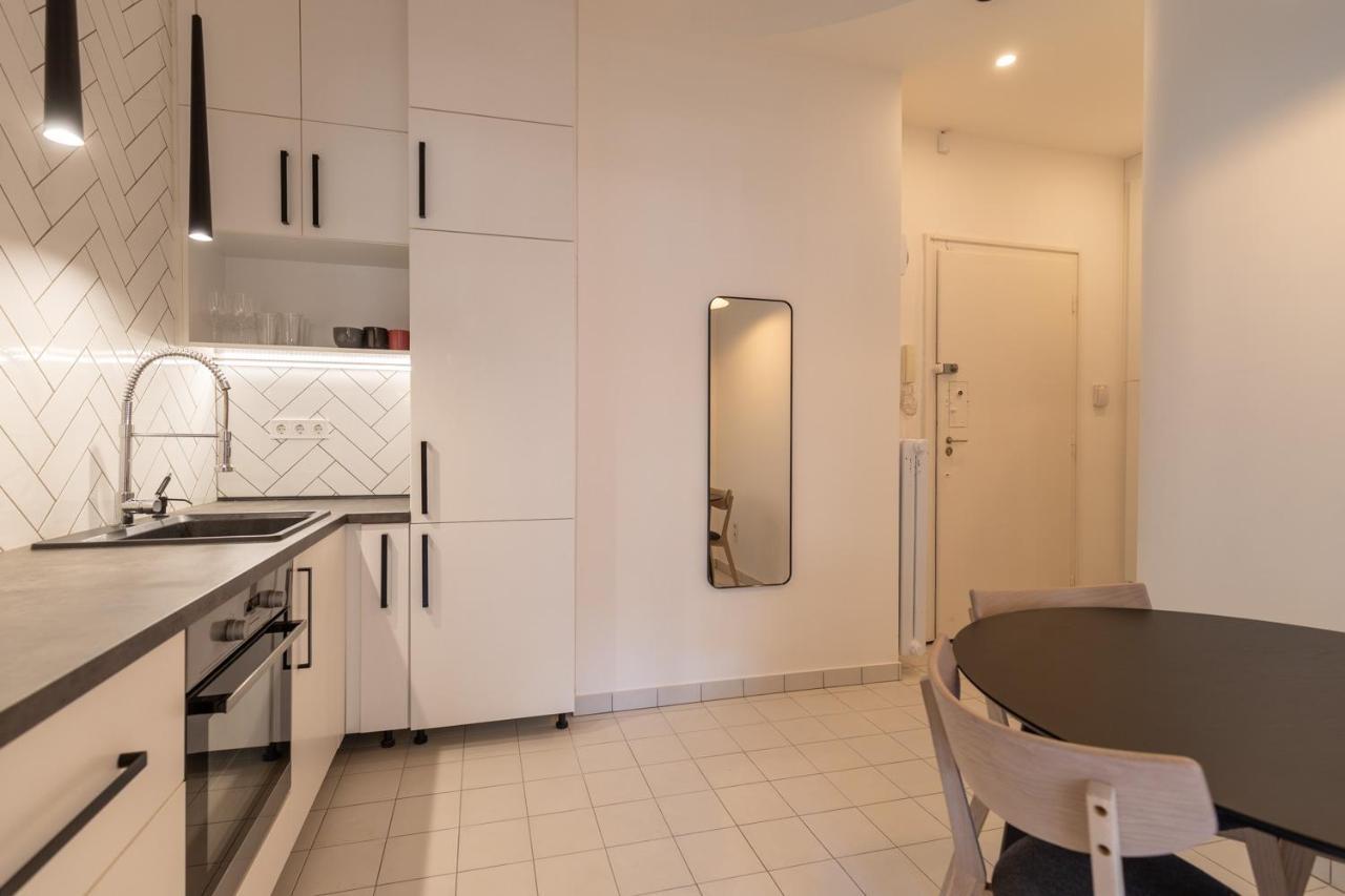 The Palm Springs Apartment Budapest Exterior foto